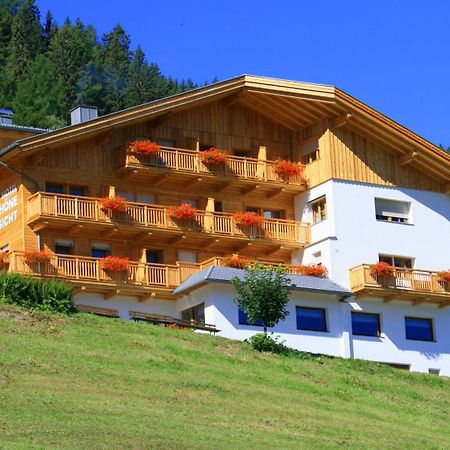 Hotel Schoene Aussicht Kartitsch Bagian luar foto
