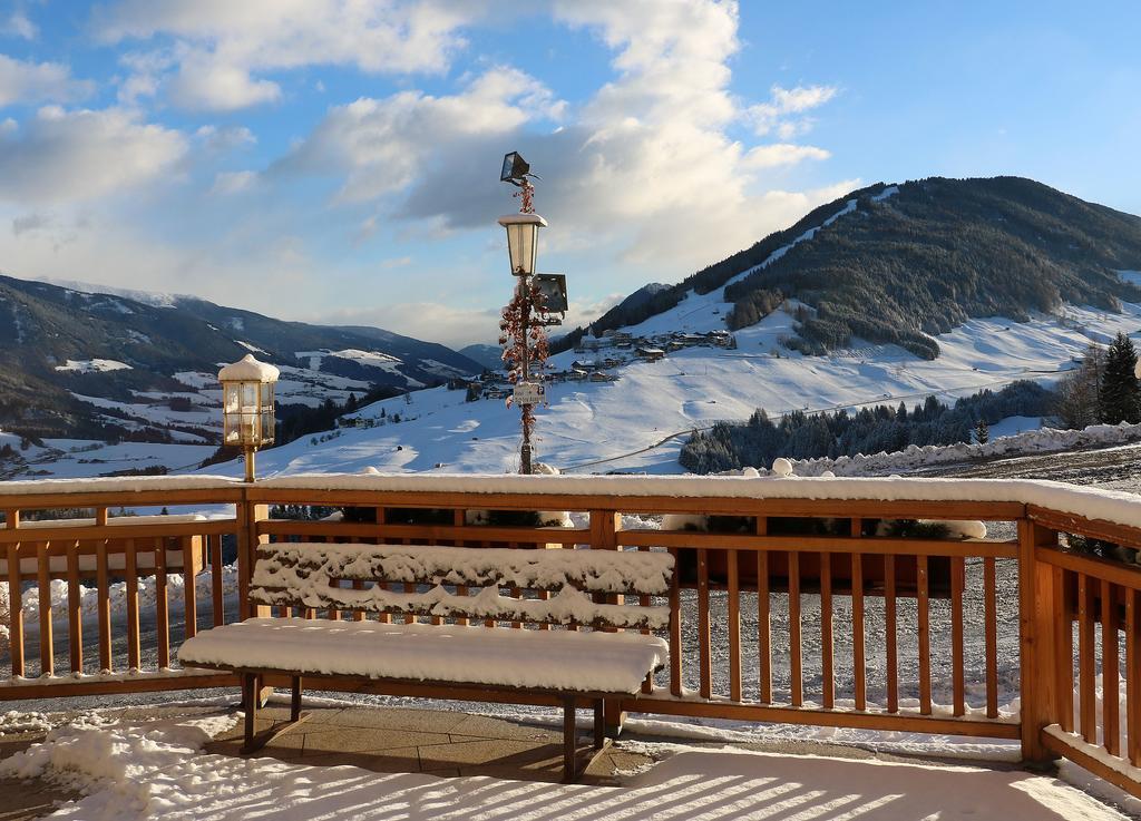 Hotel Schoene Aussicht Kartitsch Bagian luar foto